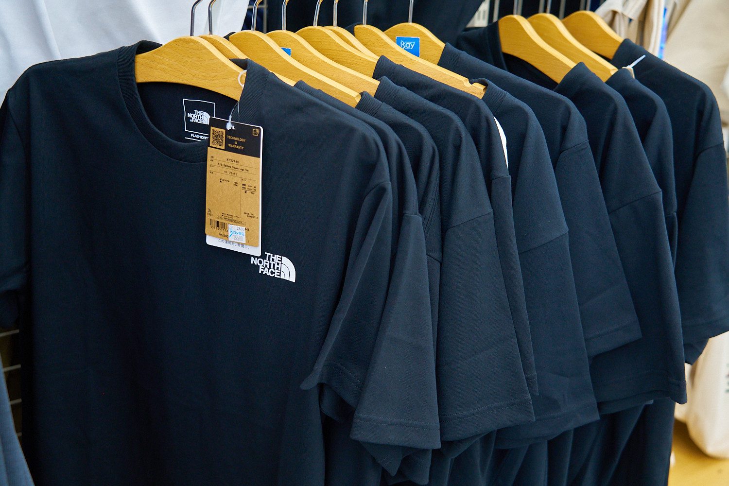TNF Tシャツ2